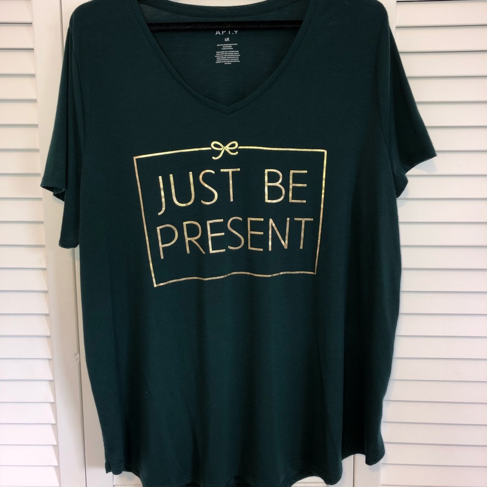 Short sleeve silky shirt